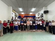 Những món quà tình nghĩa được gửi tới bà con phường Tây Nha Trang và thầy trò trường THPT Hà Huy Tập