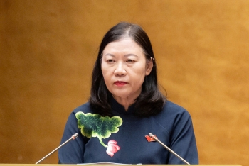 Bộ GD-ĐT cần làm rõ căn cứ chọn sách giáo khoa dùng chung toàn quốc