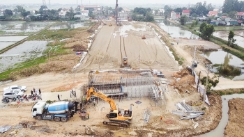 THI CÔNG CAO TỐC BẾN LỨC - LONG THÀNH: Vì sao VEC chưa trả tiền nhà thầu dù đã chấm dứt hợp đồng?