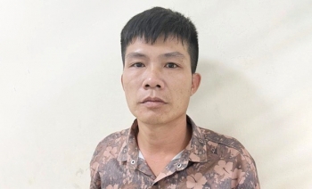 Nghiện hút trèo tường sân đình, phá hòm công đức để trộm tiền