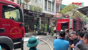 Hà Nội: Cháy nhà dân tại phố Ngõ Trạm, nhiều học sinh tiểu học được sơ tán